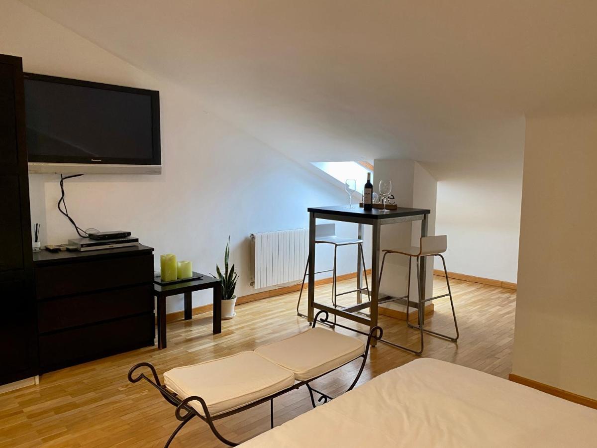 Апартаменты Atico Duplex Rio Ebro Аро Экстерьер фото